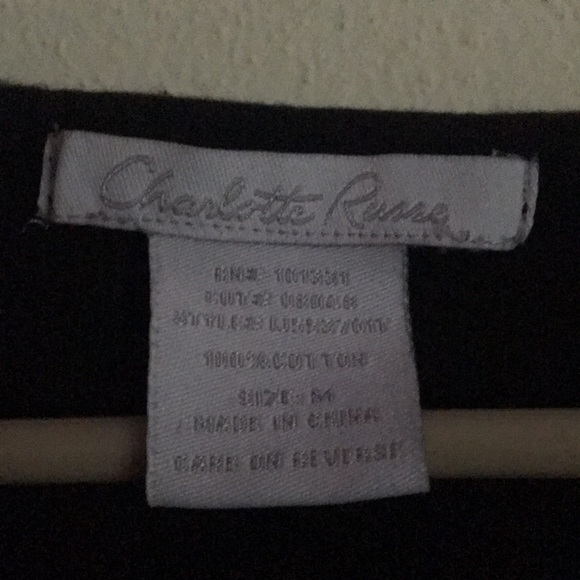 Classic Black Tee🖤 - Picture 3 of 3